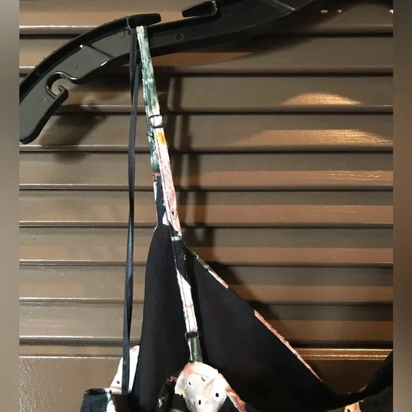 Express sundress for summer nights out - Picture 2 of 6